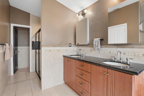 Villa ou maison à vendre à Davie, Floride: 4 chambres, 200.11 m2 № 2075344 - photo 15