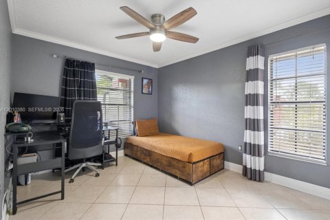 Villa ou maison à vendre à Davie, Floride: 4 chambres, 200.11 m2 № 2075344 - photo 18