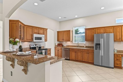 House in The Villages, Florida 3 bedrooms, 215.25 sq.m. № 2403215 - photo 24
