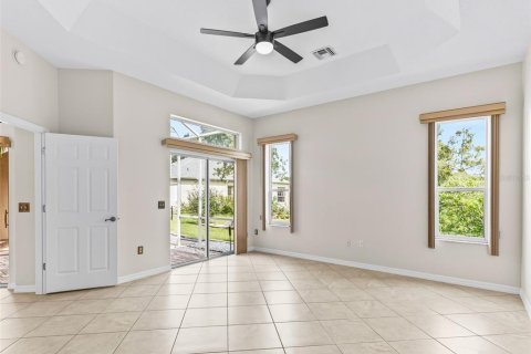 House in The Villages, Florida 3 bedrooms, 215.25 sq.m. № 2403215 - photo 26