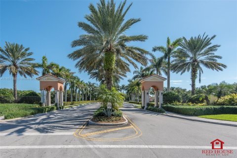 House in Cutler Bay, Florida 5 bedrooms, 315.77 sq.m. № 1857401 - photo 4