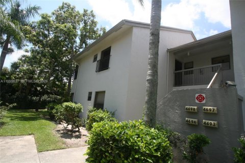 Condominio en venta en Coconut Creek, Florida, 3 dormitorios, 104.05 m2 № 2066249 - foto 8