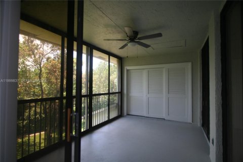Condominio en venta en Coconut Creek, Florida, 3 dormitorios, 104.05 m2 № 2066249 - foto 6