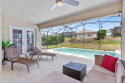 House in Davenport, Florida 5 bedrooms, 185.99 sq.m. № 1518688 - photo 6