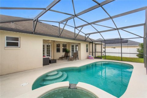 House in Davenport, Florida 5 bedrooms, 185.99 sq.m. № 1518688 - photo 7