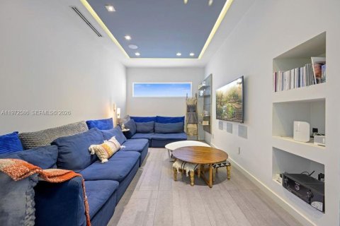 Villa ou maison à vendre à Miami, Floride: 5 chambres, 314.47 m2 № 2174725 - photo 5