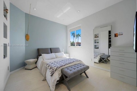Villa ou maison à vendre à Miami, Floride: 5 chambres, 314.47 m2 № 2174725 - photo 20