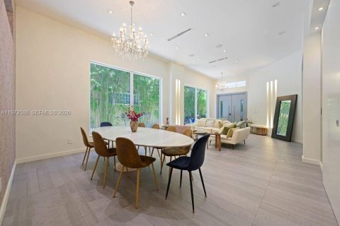 Villa ou maison à vendre à Miami, Floride: 5 chambres, 314.47 m2 № 2174725 - photo 3