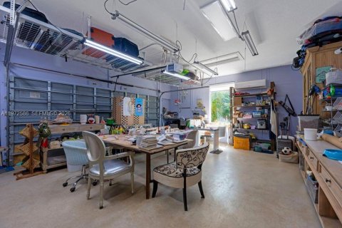 Villa ou maison à vendre à Miami, Floride: 5 chambres, 314.47 m2 № 2174725 - photo 17