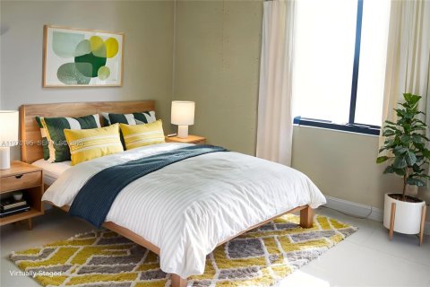 Condominio en venta en Hollywood, Florida, 1 dormitorio, 77.11 m2 № 2031033 - foto 4