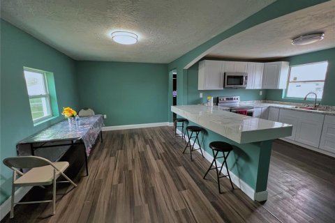 Commercial property in Arcadia, Florida 4 bedrooms, 166.85 sq.m. № 1546212 - photo 4