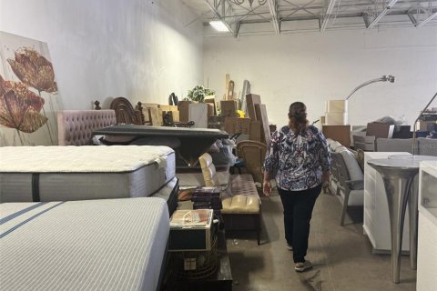Propiedad comercial en venta en Orlando, Florida, 1357.67 m2 № 2166213 - foto 7