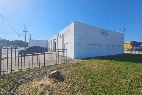 Propiedad comercial en venta en Orlando, Florida, 1357.67 m2 № 2166213 - foto 2