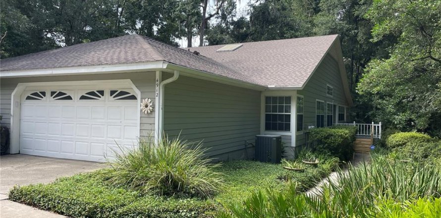 Condominio en Gainesville, Florida, 3 dormitorios  № 1874032