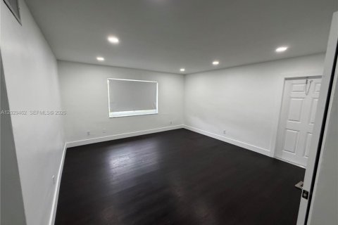 Appartement à louer à Dania Beach, Floride: 2 chambres, 74.32 m2 № 2176123 - photo 5