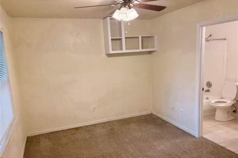 Touwnhouse à vendre à Gainesville, Floride: 2 chambres, 92.16 m2 № 2237879 - photo 12