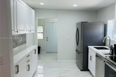 Villa ou maison à vendre à Miami, Floride: 3 chambres, 144.37 m2 № 2062831 - photo 26