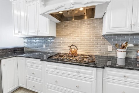Casa en alquiler en Tampa, Florida, 4 dormitorios, 332.13 m2 № 828137 - foto 19