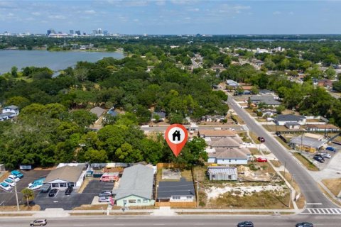 House in Orlando, Florida 3 bedrooms, 101.73 sq.m. № 1776645 - photo 4