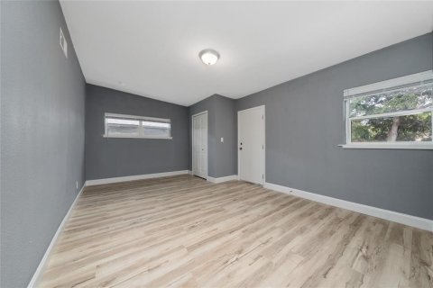 House in Orlando, Florida 3 bedrooms, 101.73 sq.m. № 1776645 - photo 17
