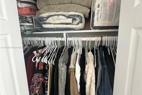 Condominio en venta en Sunny Isles Beach, Florida, 2 dormitorios, 126.07 m2 № 1947465 - foto 19