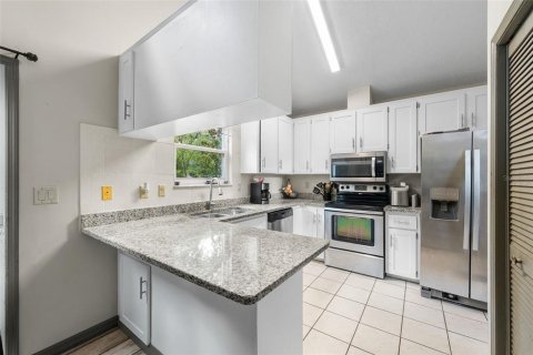 House in Ocala, Florida 3 bedrooms, 118.08 sq.m. № 2267367 - photo 7