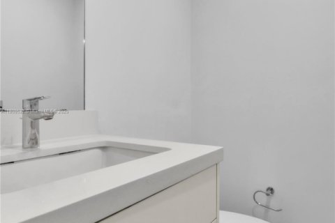 Copropriété à louer à Miami, Floride: 1 chambre, 104.52 m2 № 1752171 - photo 10