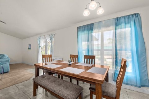 Villa ou maison à vendre à North Port, Floride: 3 chambres, 189.06 m2 № 2412695 - photo 17