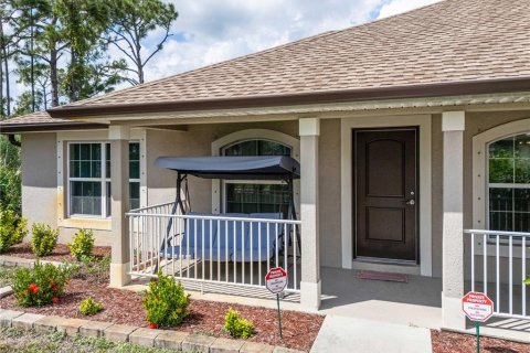 Villa ou maison à vendre à North Port, Floride: 3 chambres, 189.06 m2 № 2412695 - photo 4