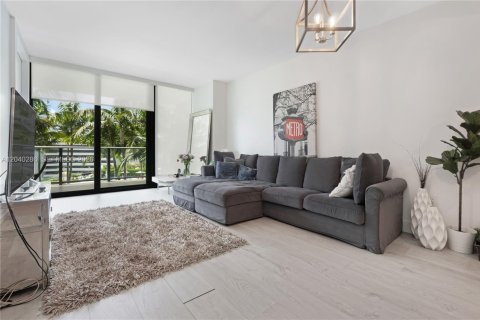 Condo in Miami, Florida, 2 bedrooms № 2086627 - photo 22