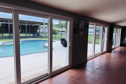 Villa ou maison à vendre à Chuluota, Floride: 5 chambres, 319.96 m2 № 1907717 - photo 20