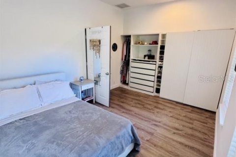 Villa ou maison à vendre à Chuluota, Floride: 5 chambres, 319.96 m2 № 1907717 - photo 29