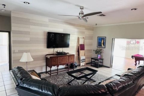 Villa ou maison à vendre à Chuluota, Floride: 5 chambres, 319.96 m2 № 1907717 - photo 10