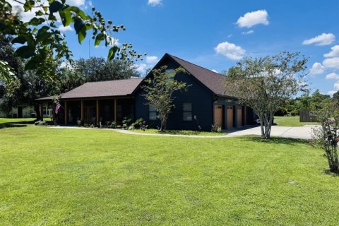 Villa ou maison à vendre à Chuluota, Floride: 5 chambres, 319.96 m2 № 1907717 - photo 3