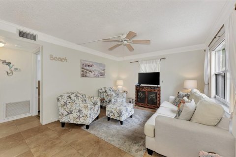 Condo in Sarasota, Florida, 2 bedrooms  № 1106012 - photo 11