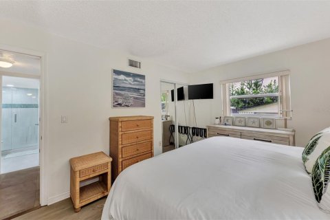 Condo in Sarasota, Florida, 2 bedrooms  № 1106012 - photo 21