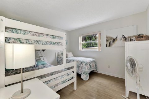 Condo in Sarasota, Florida, 2 bedrooms  № 1106012 - photo 25