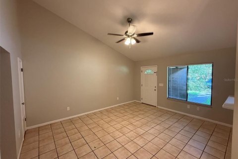 Townhouse in Gainesville, Florida 2 bedrooms, 75.62 sq.m. № 1904179 - photo 2