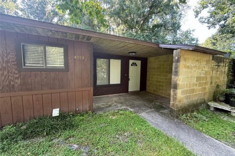 Townhouse in Gainesville, Florida 2 bedrooms, 75.62 sq.m. № 1904179 - photo 1