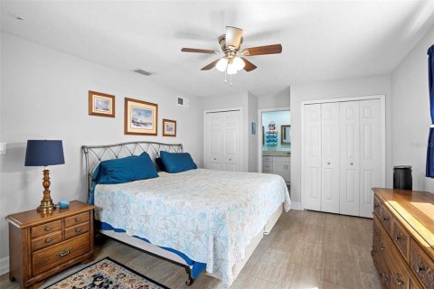 Villa ou maison à vendre à Altamonte Springs, Floride: 4 chambres, 193.79 m2 № 1656728 - photo 16