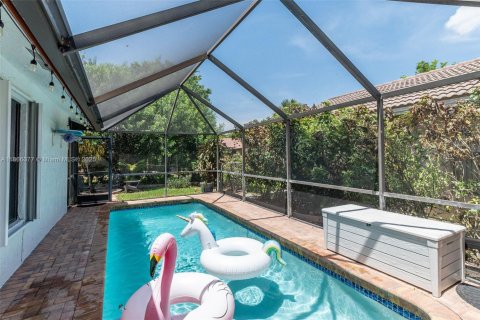 Купить виллу или дом в Корал-Спрингс, Флорида 4 спальни, 167.6м2, № 1926859 - фото 22