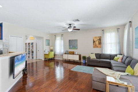 Villa ou maison à vendre à Sarasota, Floride: 4 chambres, 209.49 m2 № 2125091 - photo 8