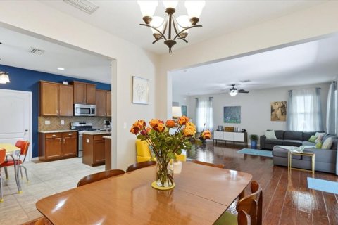 Villa ou maison à vendre à Sarasota, Floride: 4 chambres, 209.49 m2 № 2125091 - photo 5