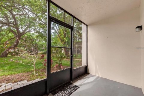 Condo in Dunedin, Florida, 2 bedrooms  № 1824778 - photo 20