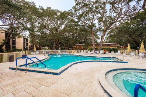 Condo in Dunedin, Florida, 2 bedrooms  № 1824778 - photo 28