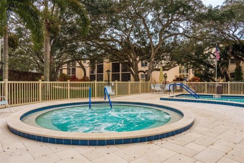 Condo in Dunedin, Florida, 2 bedrooms  № 1824778 - photo 29
