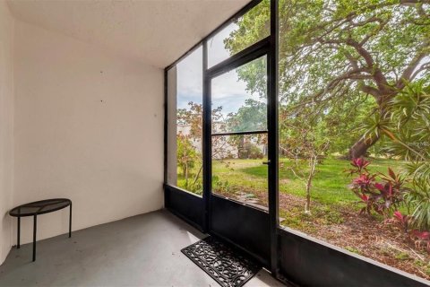 Condo in Dunedin, Florida, 2 bedrooms  № 1824778 - photo 19