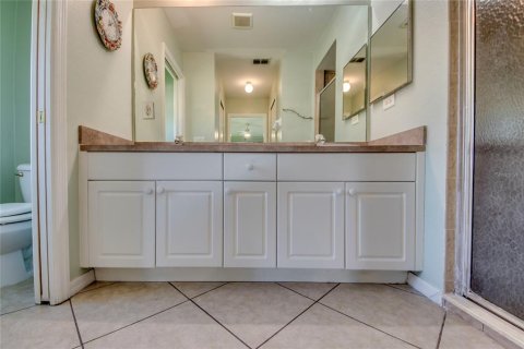 House in Cape Coral, Florida 3 bedrooms, 189.89 sq.m. № 1884002 - photo 19
