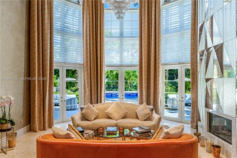 Купить виллу или дом в Корал-Гейблс, Флорида 9 спален, 928.74м2, № 2050617 - фото 9