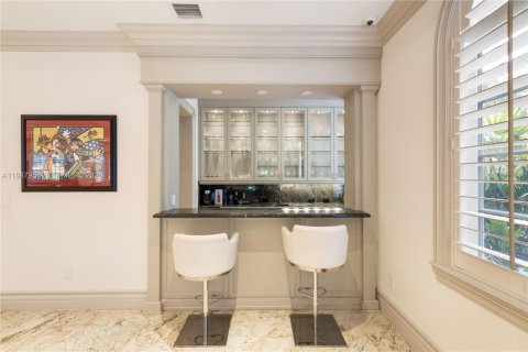 Купить виллу или дом в Корал-Гейблс, Флорида 9 спален, 928.74м2, № 2050617 - фото 22